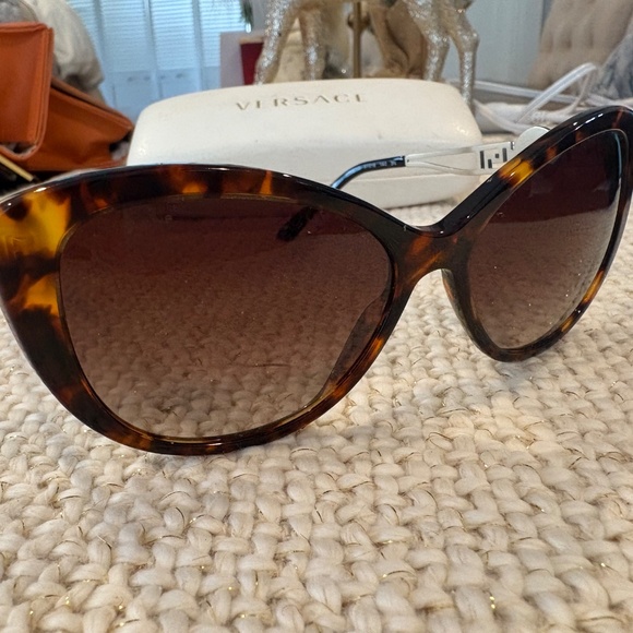 Versace Brown Tortoise Shell Style 4295 - Picture 4 of 9